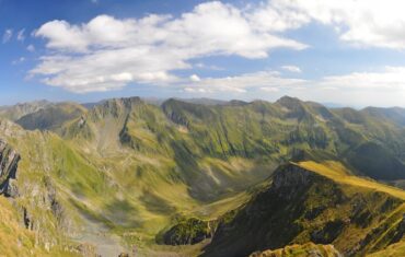 Muntii Fagaras – circuit de 5 varfuri intr-o singura zi