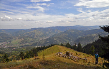 Munții Giurgeu-Hășmaș: vârful  Munticelu